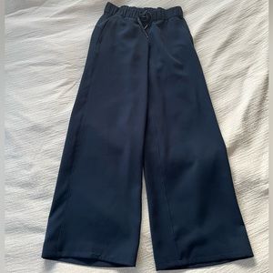 Lululemon On The Fly Wide Leg woven pant